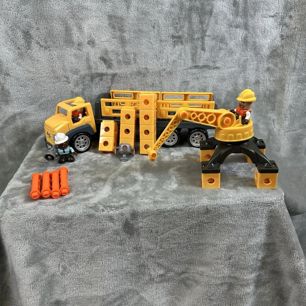 Fisher Price Trio Construction Crew & Truck w/ 3 Mini Figures